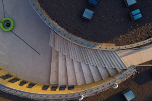 Studio Grulich architekti realizovalo v Líbeznicích pavilon základní školy.