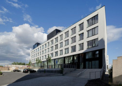 Schindler Seko, Rezidence Sacre Coeur 2