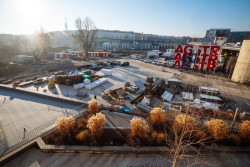 Dopravní podnik Praha nyní rekonstruuje střešní desku stanice metra Florenc, na ní vznikne nová pěší ulice