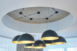 Studio SCHINDLER SEKO ARCHITEKTI navrhlo novou administrativní budovu DOCK IN FOUR na rozhraní Karlína a Libně