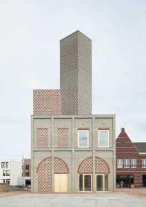 Monadnock, dominanta obce Nieuw-Bergen, jihovýchodní pohled, foto