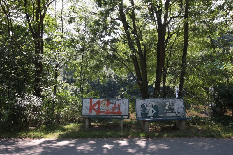 Reklamní lavičky