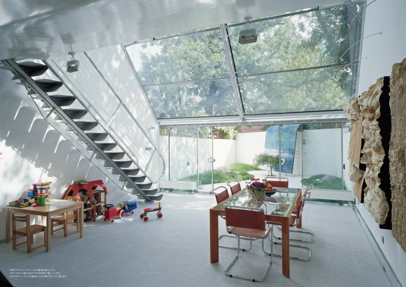 První realizace studia Future Systems, rodinný dům Hauer-King House v Londýně