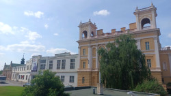 Kulturní dům Peklo, čelní pohled od města, současný stav