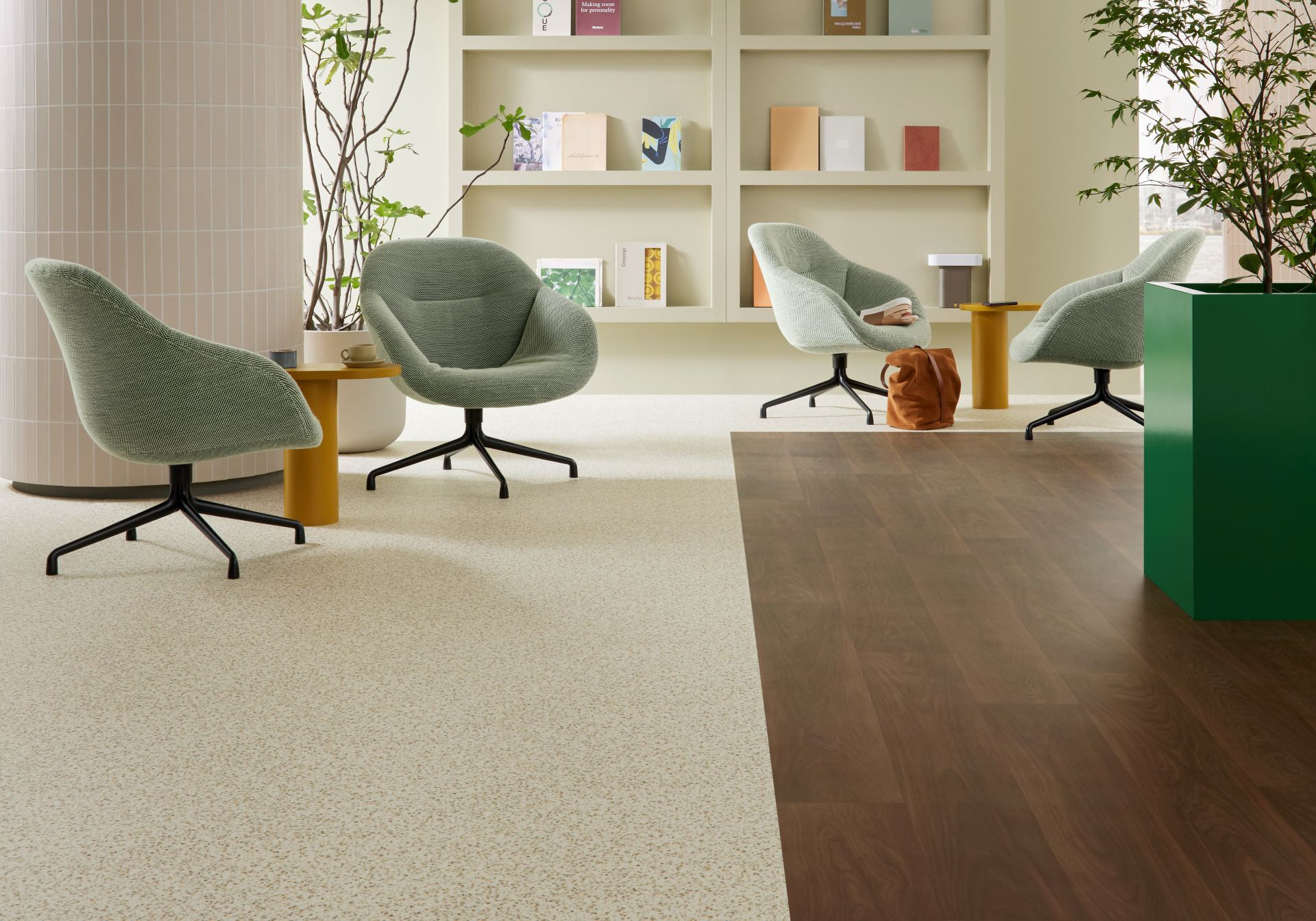 Akustický vinyl Sarlon a Modul´Up od Forbo Flooring Systems