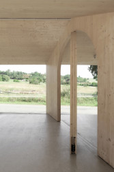 Přístavba školní jídelny v Montbrun-Bocage, Bast architects