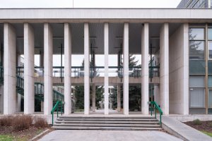 Den architektury připomíná také 100 let od narození Karla Pragera, jehož styl je spojován s mezinárodním proudem brutalismu