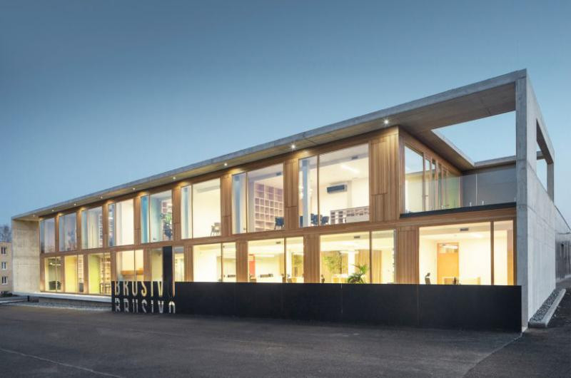Administrativní budova firmy Brusivo / Zábran - Nová architekti