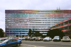 Chemapol-Investa byla ve své době jednou z nejvýstavnějších administrativních budov v Praze. „Zadáním zde bylo vytvořit exkluzivní prostředí pro sociální elitu tehdejšího Československa a její zahraniční klientelu,“ píše ve své studii o budově historik umění Pavel Kalina, který je zároveň jedním ze spoluautorů stavebně-historického průzkumu.