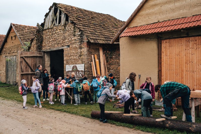Festival zaCHRAŇTE stodoly proběhne 21. června 2025 v malebné obci Hrubá Vrbka na Hodonínsku.  