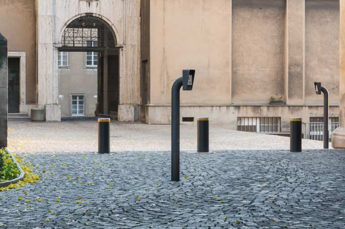 IXA, Piazzetta u kaple sv. Kosmy a Damiána v Emauzích – foto