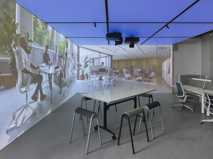 Konsepti nedávno otevřelo nový showroom s velkoformátovou projekcí, která v mnohém posouvá hranice vizualizací interiérů, za architektonickým návrhem stojí studio Perspektiv