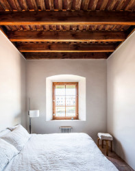 Proměna bývalé továrny na čokoládu v rezidenční objekt, Anna & Eugeni Bach