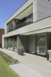 Cihly Joseph Bricks mají nezaměnitelný charakter ruční výroby a jedinečné odstíny. (na obrázku projekt Venray)