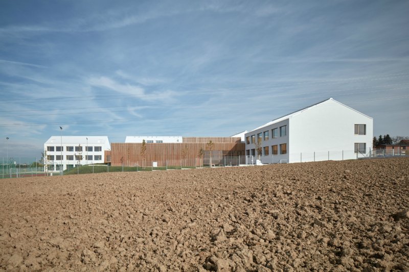 Základní škola Amos pro Psáry a Dolní Jirčany, SOA architekti