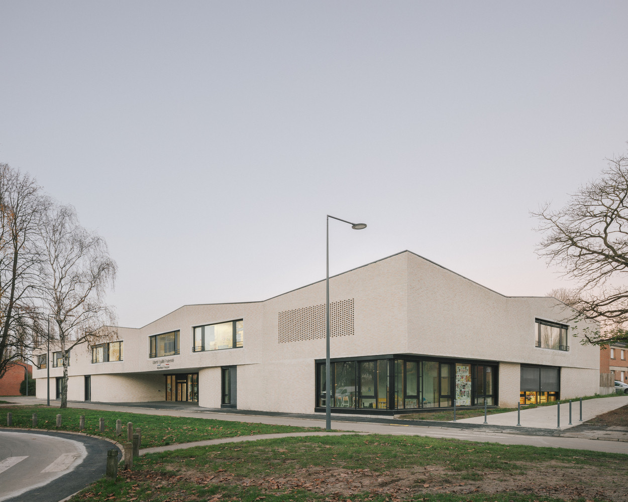 Jean Rostand School, SAM architecture © Charly Broyez