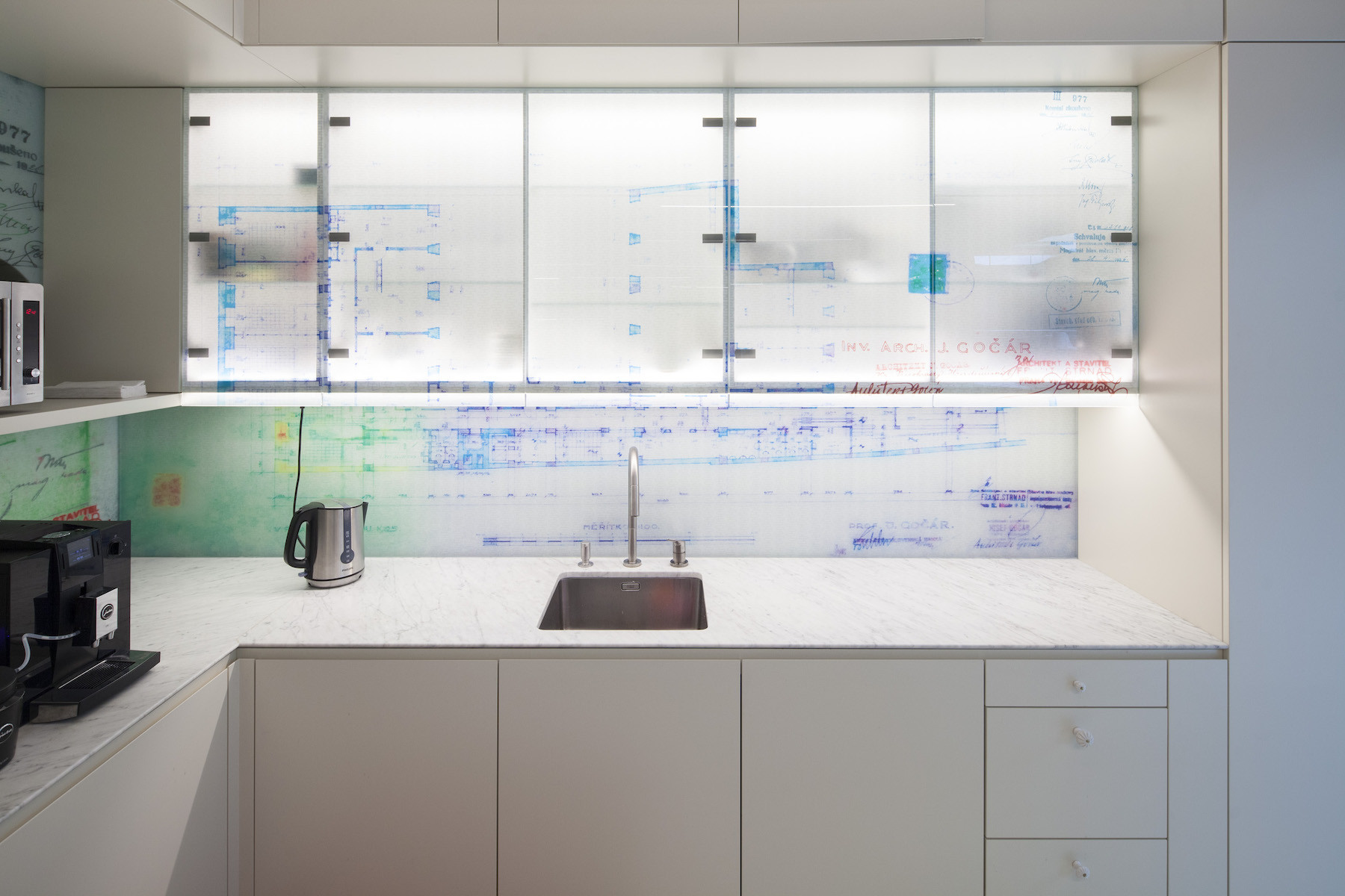 Interiéry Paláce Špork podle návrhu Stanislava Fialy.