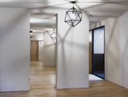 Zámek Mitrowicz, Labor 13, Atelier Flera - foto interiéru