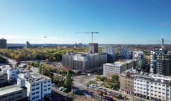 Společnost Central Group v současné době dokončuje demolici dřívějšího telekomunikačního komplexu.