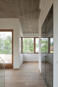 Brněnští architekti z ateliéru SENAA zrealizovali viladům v Praze