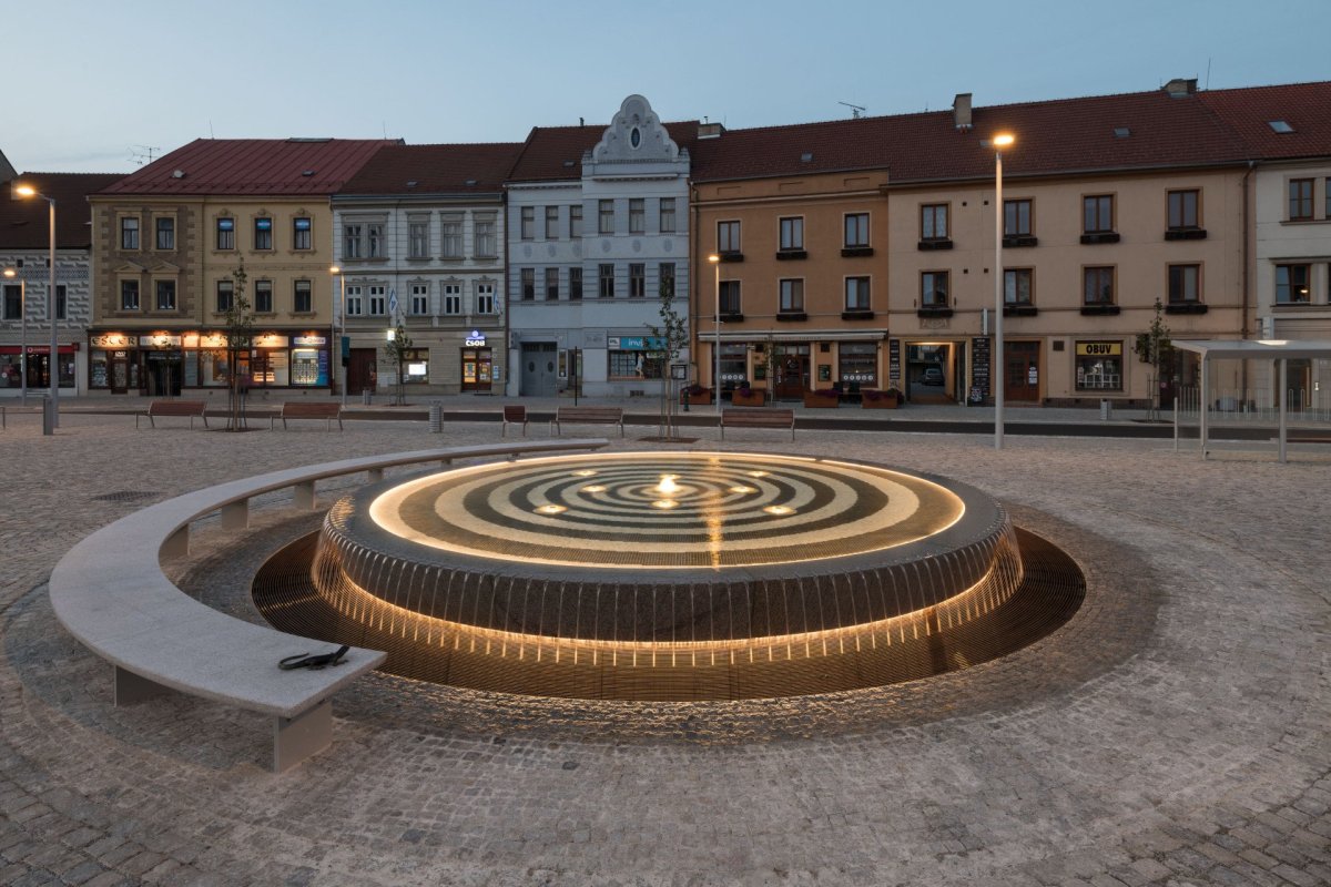 Rekonstrukce náměstí v Třebíči, Atelier RAW