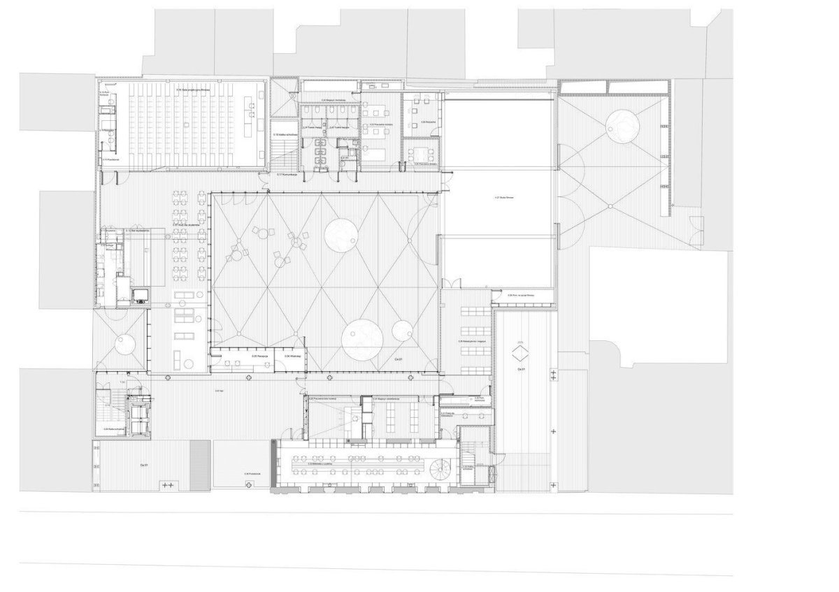 Fakulta rozhlasové a televizní tvorby Slezské univerzity v Katovicích, BAAS Arquitectura + Grupa 5 Architekci + Małeccy Biuro Projektowe, půdorys přízemí