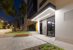 Vstup (Bytový soubor Bohdalecké kvarteto, Podlipný Sladký architekti)