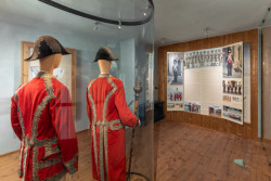 Expozice se nachází v prostorách, kde gardisté skutečně pracovali a žili. (Ateliér Štěpán, Mlýnská brána v Kroměříži)