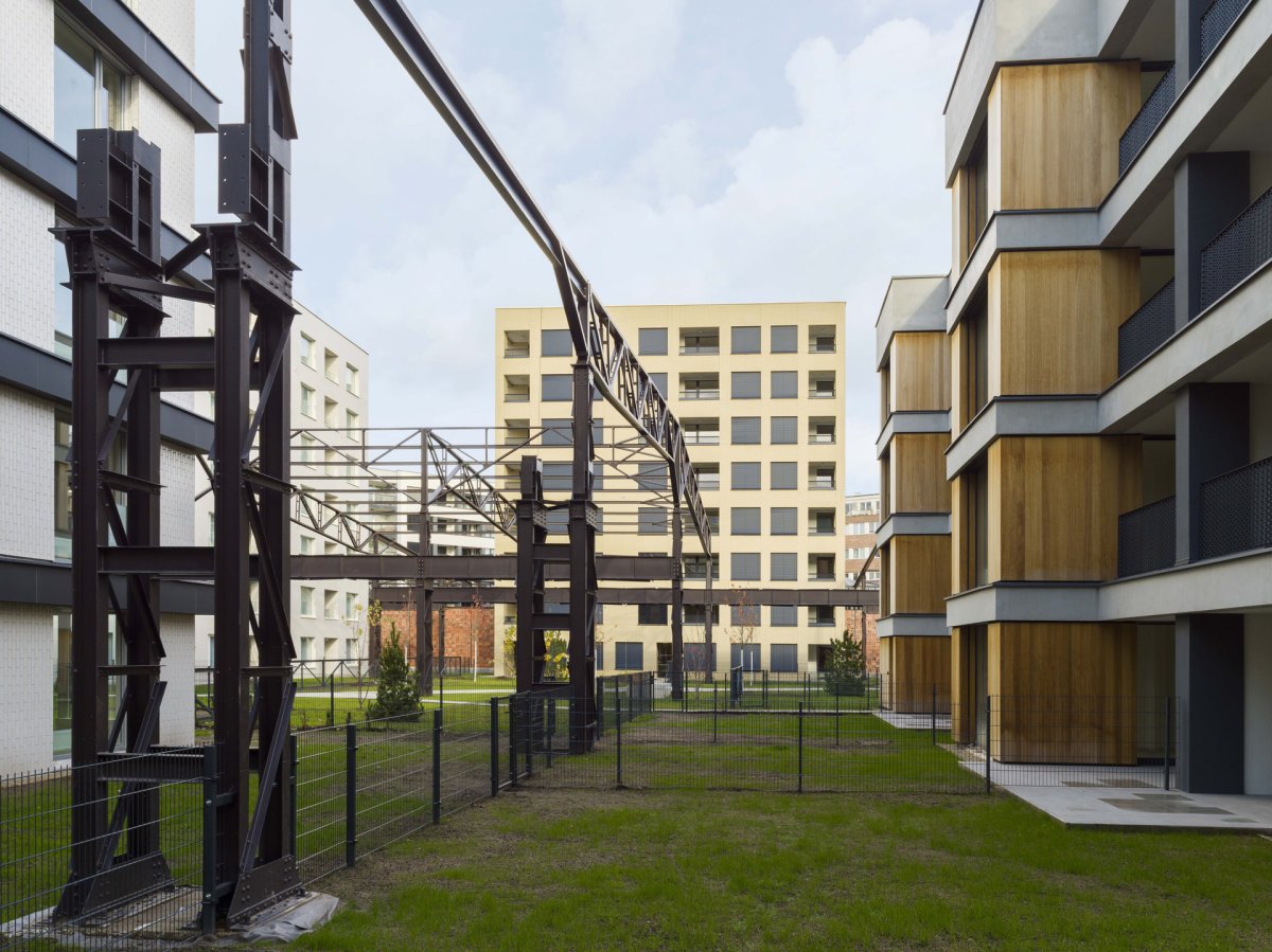 Oddělení veřejného prostoru (Rezidenční bydlení vzniklo z holešovického brownfieldu; A69 architekti)