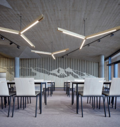 Zázemí rekreačního areálu Bachledka, Compass architekti/ Juraj Benetin, Matej Grébert, Roman Janata