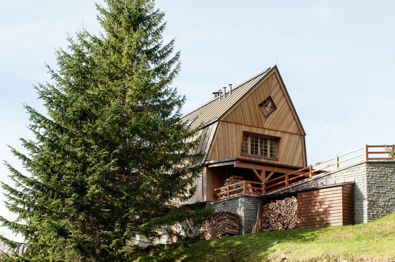 Přestavba chaty ve Svatém Petru, Znamení čtyř - architekti