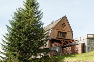 Přestavba chaty ve Svatém Petru, Znamení čtyř - architekti