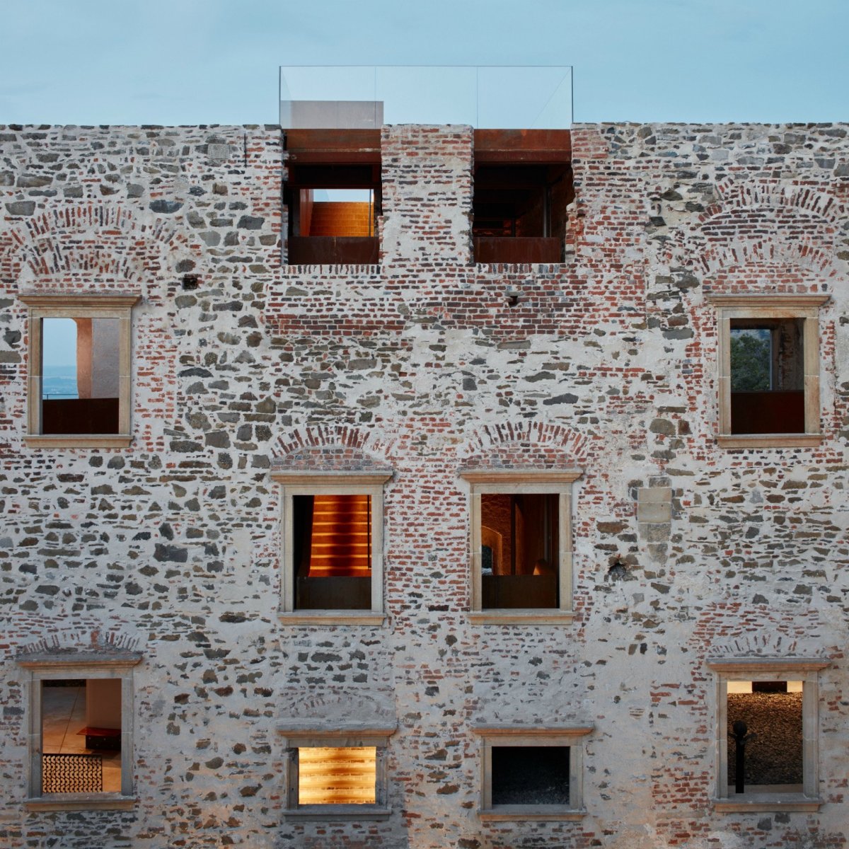 Rekonstrukce paláce hradu Helfštýna, Atelier-r / Miroslav Pospíšil, Martin Karlík