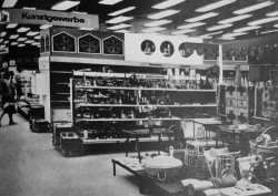 Pohled do interiéru prodejního sálu.