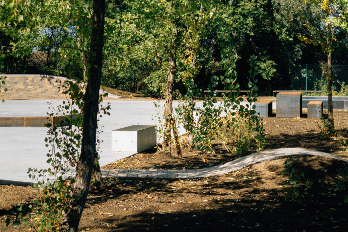 Volnočasový areál v Praze v Čakovicích, U / U Studio.