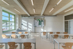 Základní škola SVAT, ječmen studio (Eva a Lukáš Blažkovi)