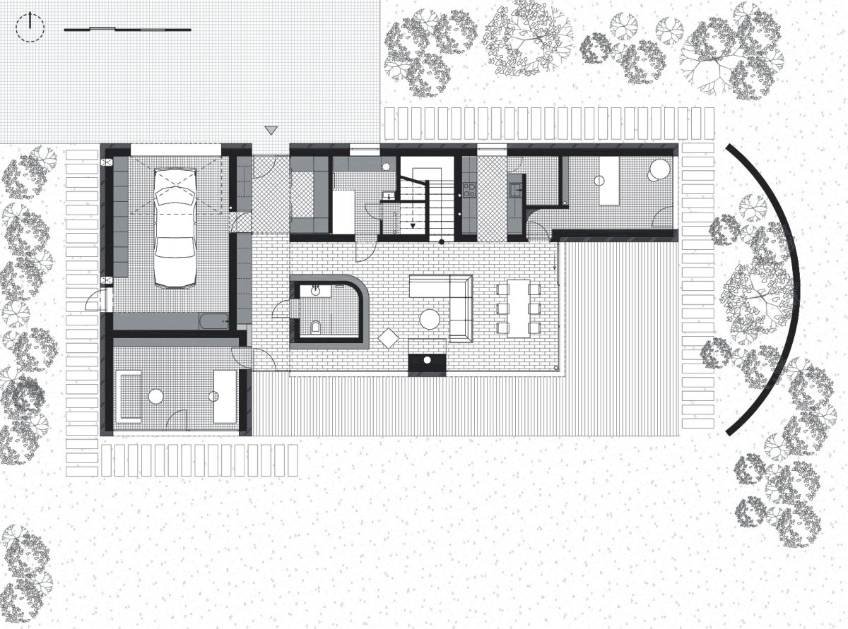 1. NP (Cihlový dům v Pardubicích; architekti Jakub Dvořák a Michal Bílek)