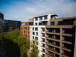 V pražských Jinonicích roste nová rezidenční čtvrť. Nabídne na 500 bytů, kancelářské prostory a občanskou vybavenost. (na obrázku rezidence Nová Waltrovka)