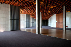 Interiér Istropolisu se dochoval ve svém původním provedení