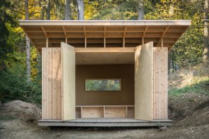 Útulňa pri Banskej Štiavnici, Ateliér HAUS / Miroslava Šestina, Tomáš Ružiak, Eva Šestina