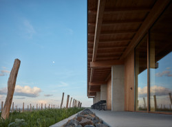 Vinařství Přátelé Pavlova od Ateliéru Štěpán