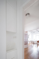 Umývátko na WC (Rekonstrukce funkcionalistického bytu v Praze, architekt Martin Čeněk)