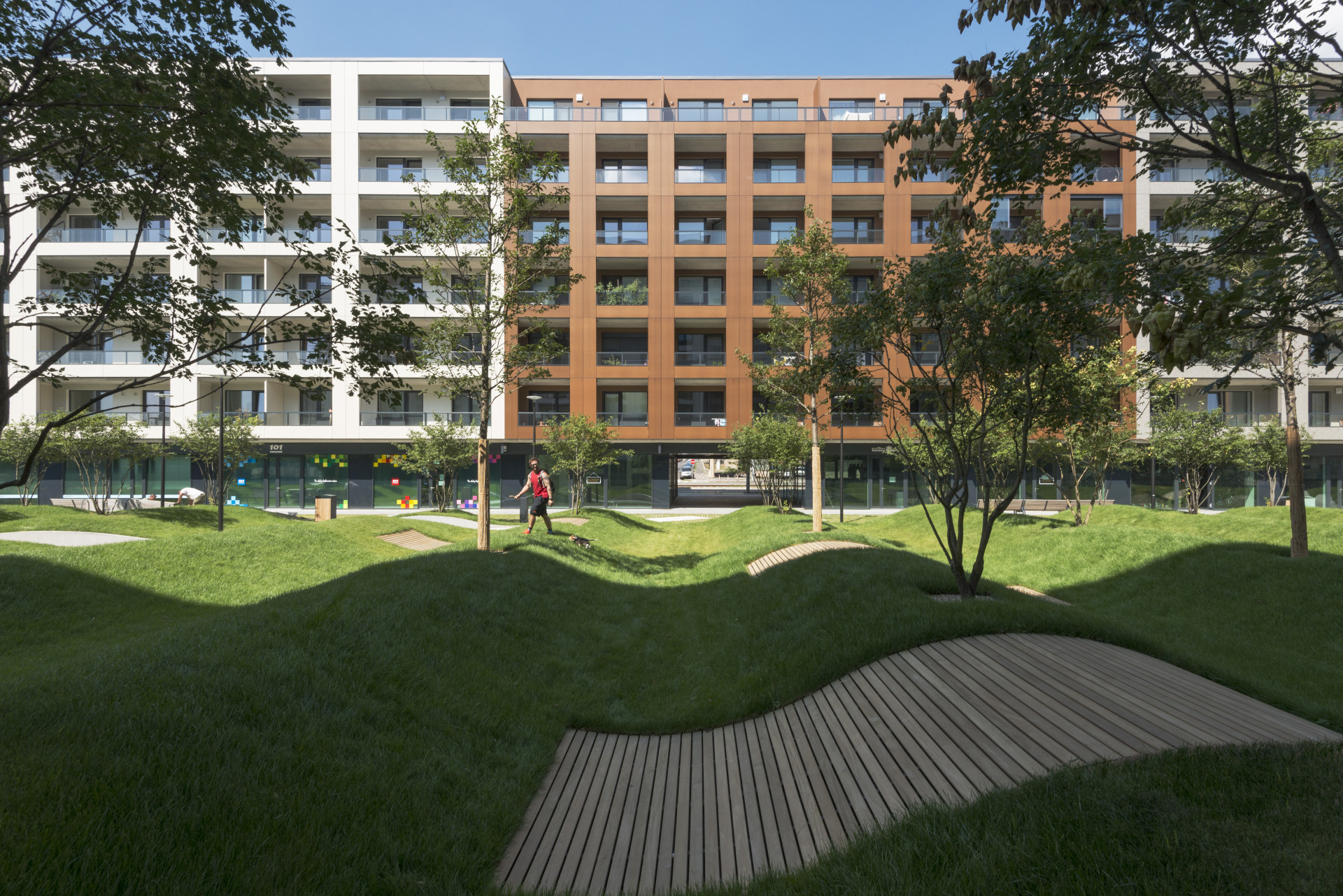 Urban Residence - Obytný dvor, Compass Architekti, Ateliér DIVO - vítěz kategorie venkovní prostor