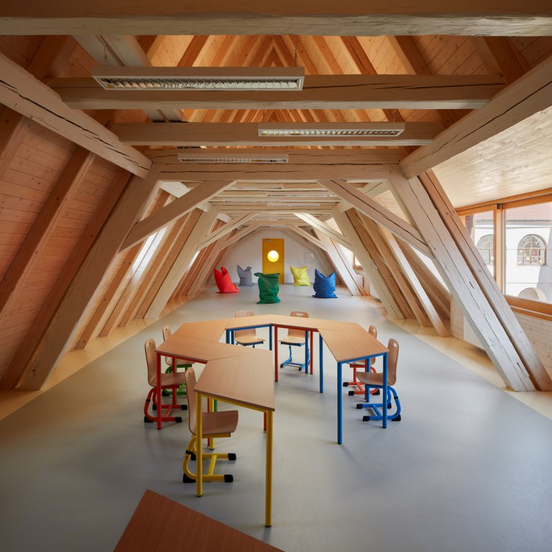 Rekonstrukce a rozšíření Základní školy Vřesovice, Public Atelier, studio FUUZE/ Jiří Markevič, Jaroslav Sedlák © BoysPlayNice
