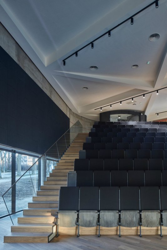 Výukové centrum VŠPJ, Qarta Architektura