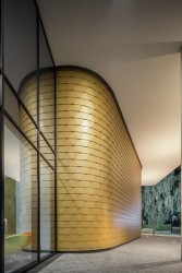 Pavilon hudební školy v rakouském Buchkirchenu s hliníkovou fasádou