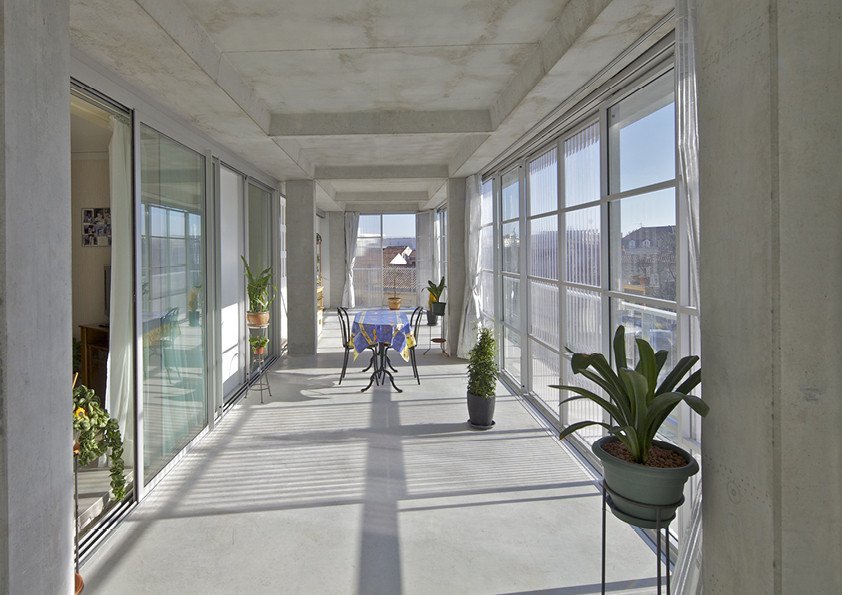 Vítězem Ceny Evropské unie Mies van der Rohe Award 2019 se stala rekonstrukce panelových domů v Bordeaux od architektů Lacaton & Vassal architects, Frédéric Druot Architecture a Christophe Hutin Architecture