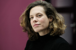 Alice Cabaret je zakladatelkou The Street Society, kreativní městské strategické agentury se sídlem v Paříži