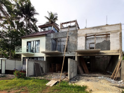 V září vyprojektovat, v prosinci stavět. Indonéské stavebnictví je rychlejší než české.