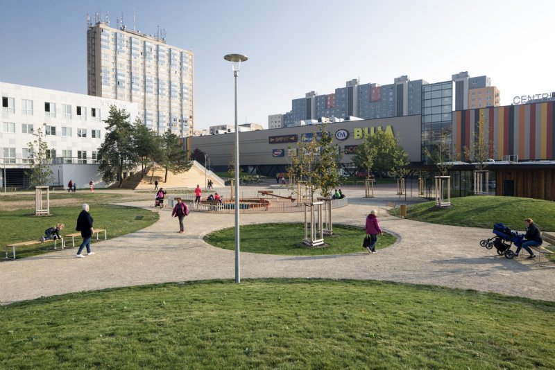 Revitalizace parku a náměstí Krakov v Bohnicích, Rusina Frei architekti